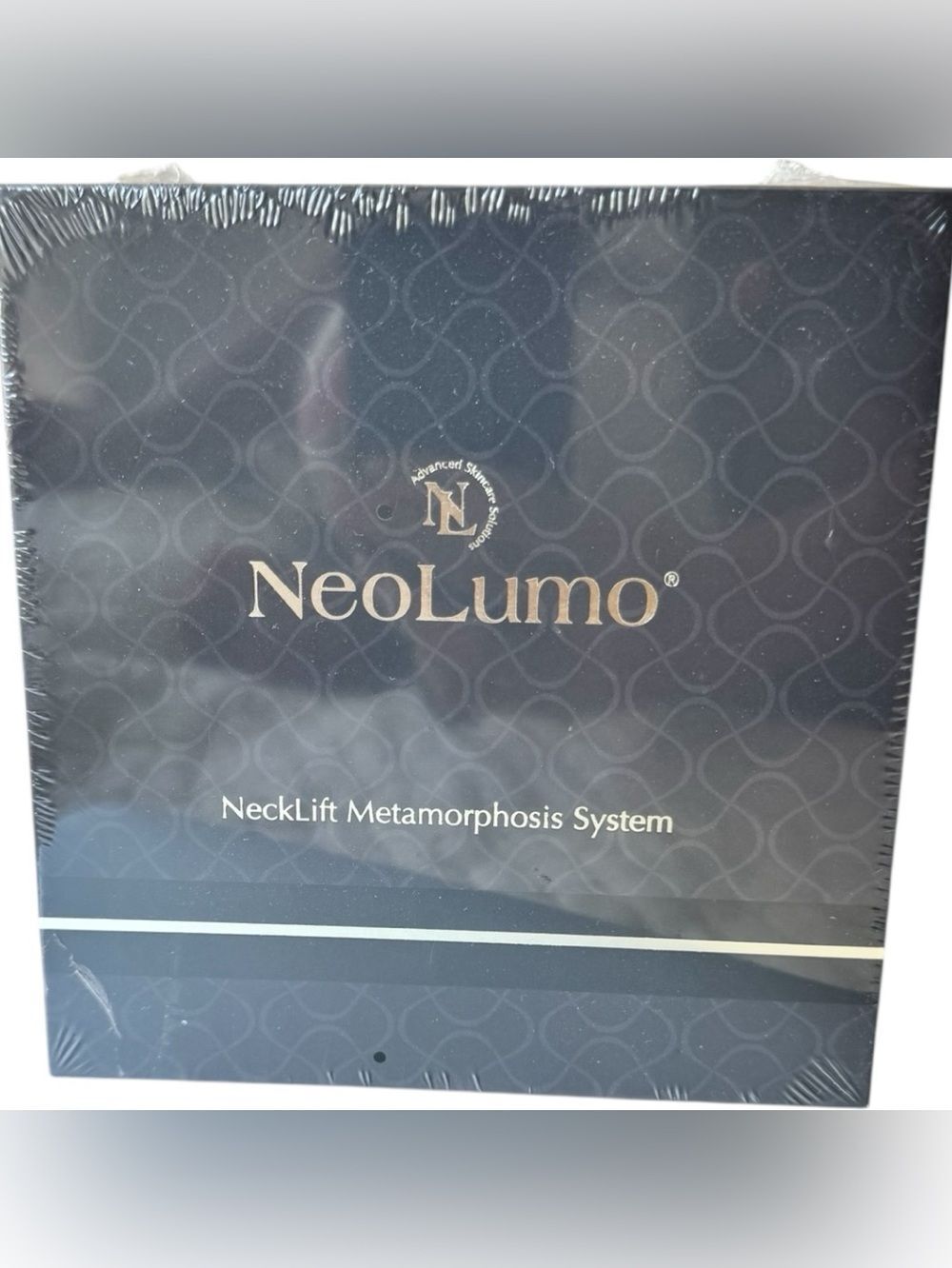 NeoLumo NeckLift Metamorphosis System NIB - Picture 3 of 5